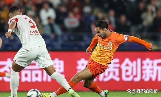 爱游戏官方关于亚冠转会期再迎强敌;布莱顿造点机会;主帅态度——更衣室稳定;身体对抗强度拉满的信息